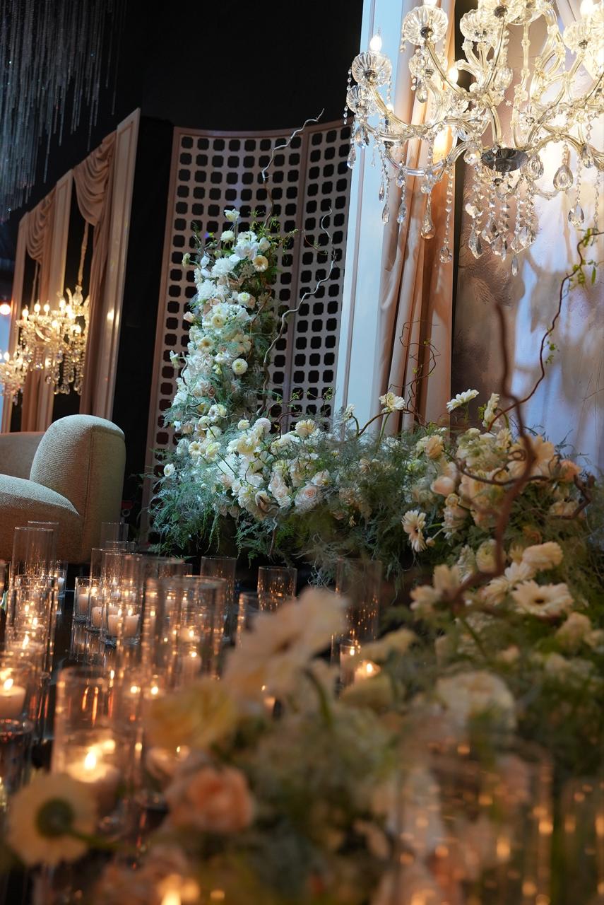 Luxury wedding at Palace Layali in Casablanca — floral installations, candlelight and refined tablescapes, produced by SBAI Events Production