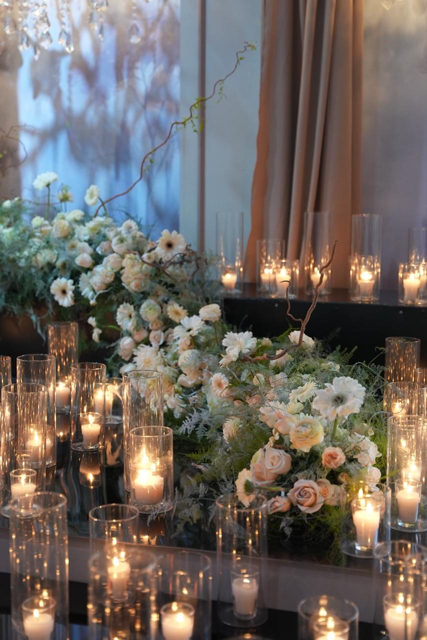 Luxury wedding at Palace Layali in Casablanca — floral installations, candlelight and refined tablescapes, produced by SBAI Events Production