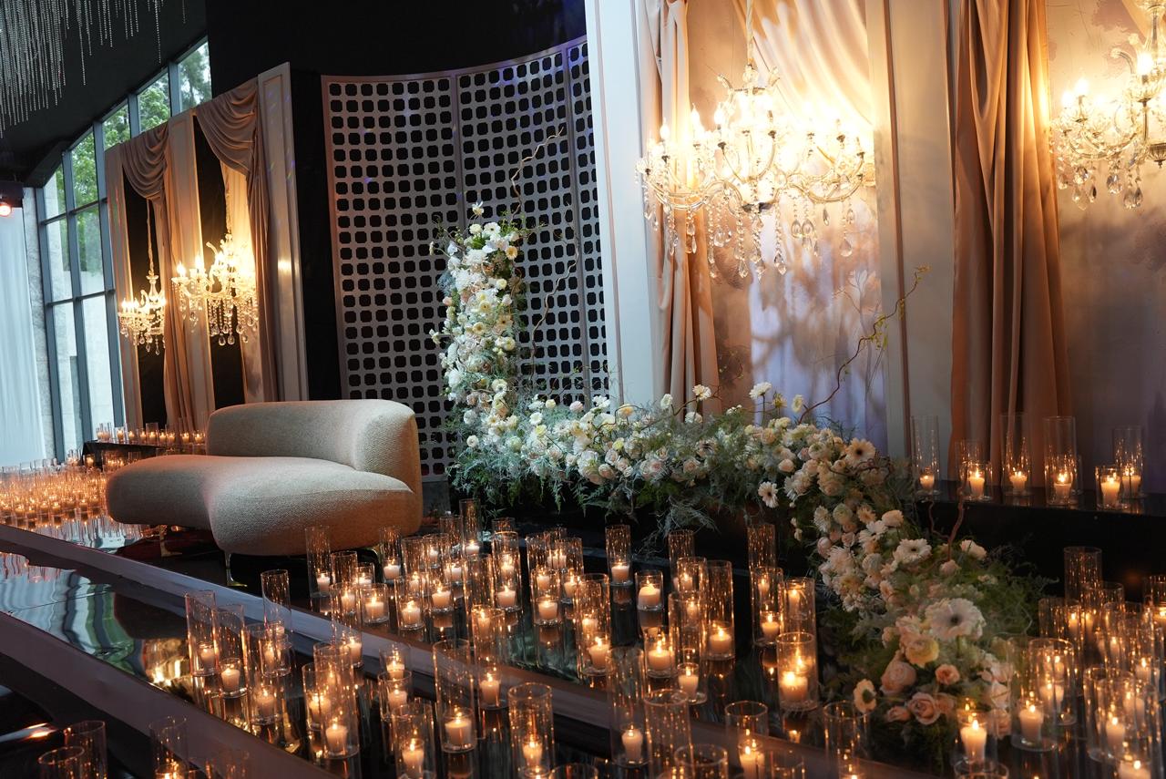 Luxury wedding at Palace Layali in Casablanca — floral installations, candlelight and refined tablescapes, produced by SBAI Events Production