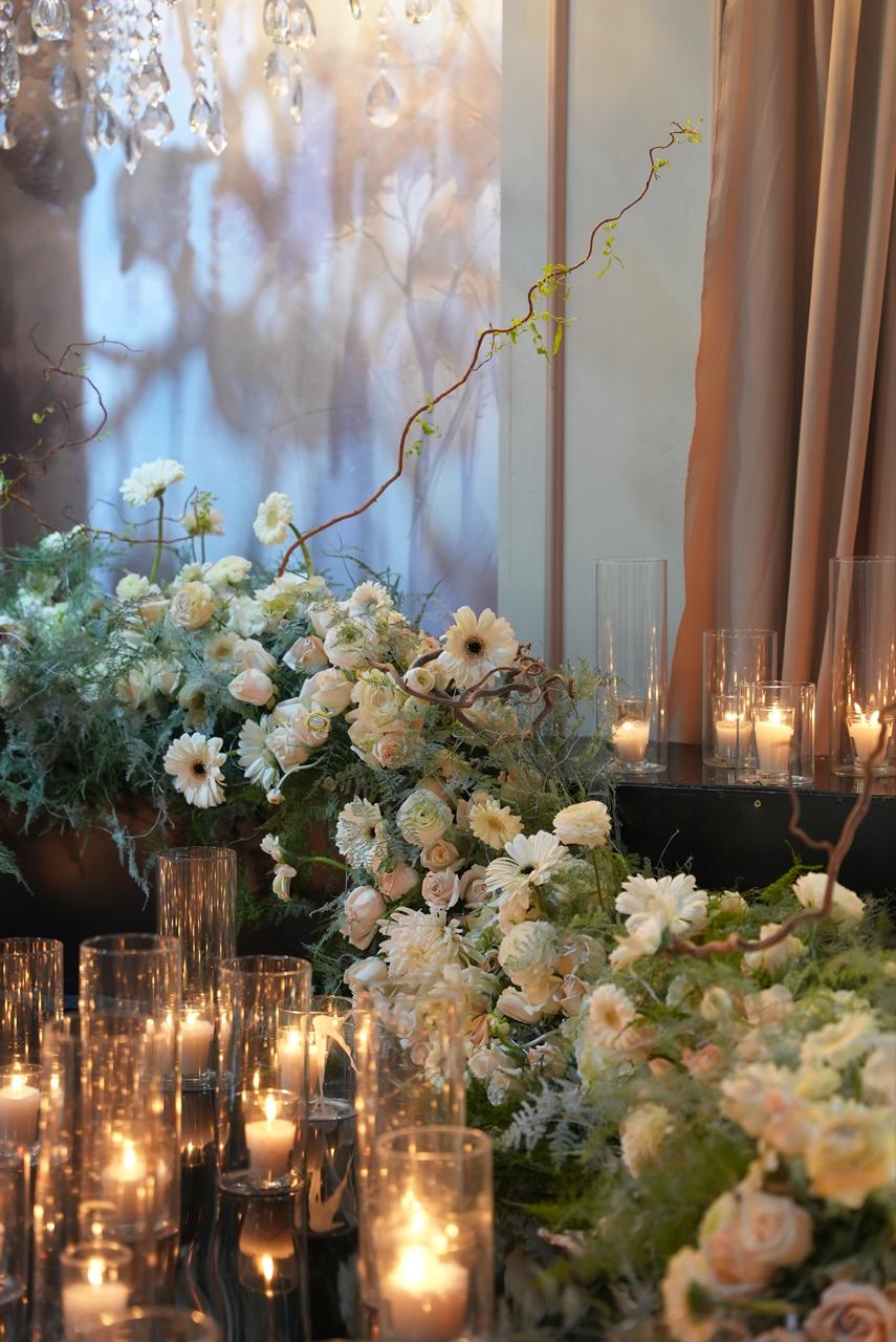 Luxury wedding at Palace Layali in Casablanca — floral installations, candlelight and refined tablescapes, produced by SBAI Events Production