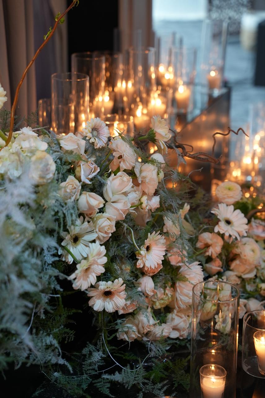 Luxury wedding at Palace Layali in Casablanca — floral installations, candlelight and refined tablescapes, produced by SBAI Events Production