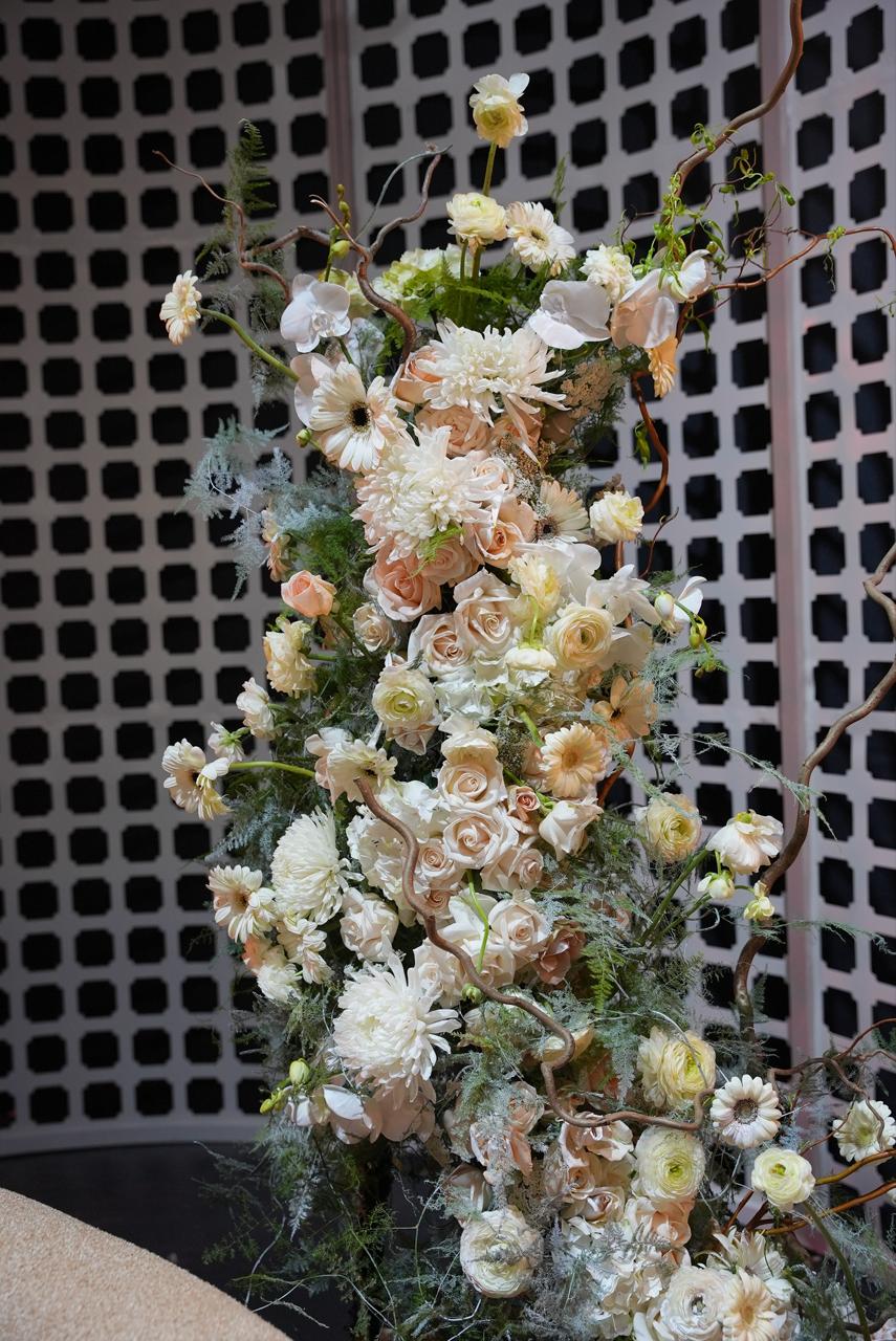 Luxury wedding at Palace Layali in Casablanca — floral installations, candlelight and refined tablescapes, produced by SBAI Events Production
