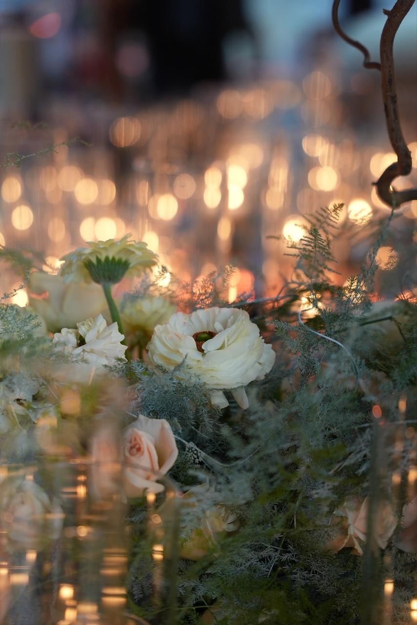 Luxury wedding at Palace Layali in Casablanca — floral installations, candlelight and refined tablescapes, produced by SBAI Events Production
